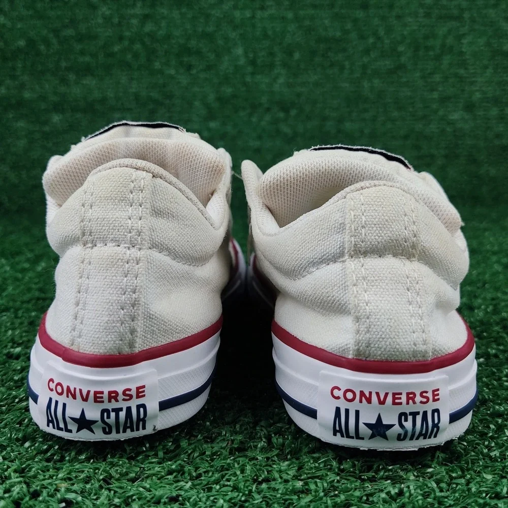 Converse Sneakers Kids 11 White Chuck Taylor All Star Slip-On Low Top A01694F